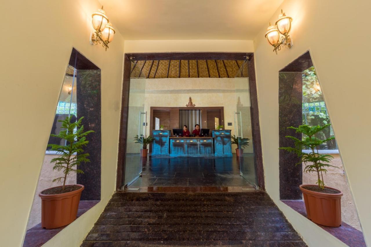 Hotel Sterling Padam Pench Khawāsa Exterior foto